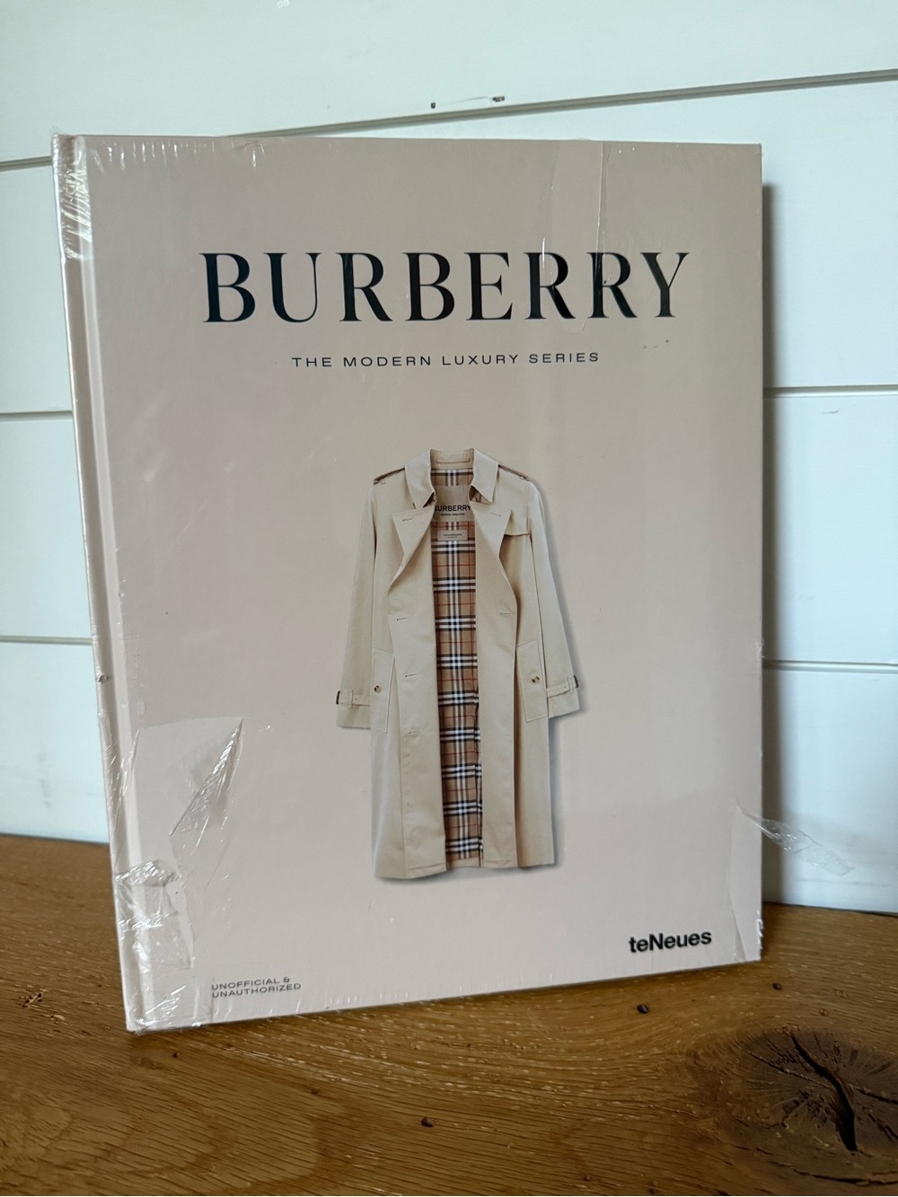 Burberry The Modern Luxury Series Illustrated Hardcover Book New Sealed Collect